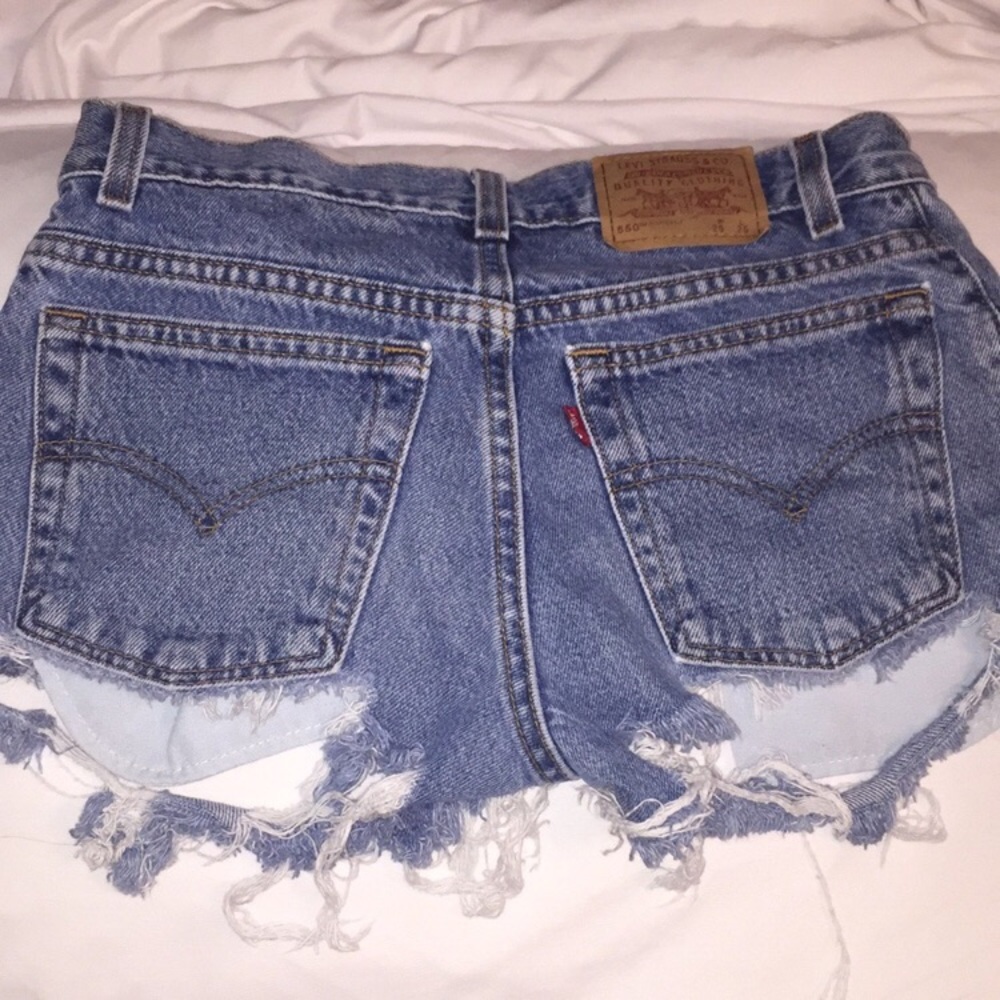 Levi mid waist shorts